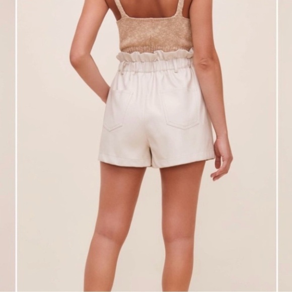 ASTR Petunia Faux Leather Shorts Paperbag High Waist Color Sand Size Medium - Picture 2 of 8